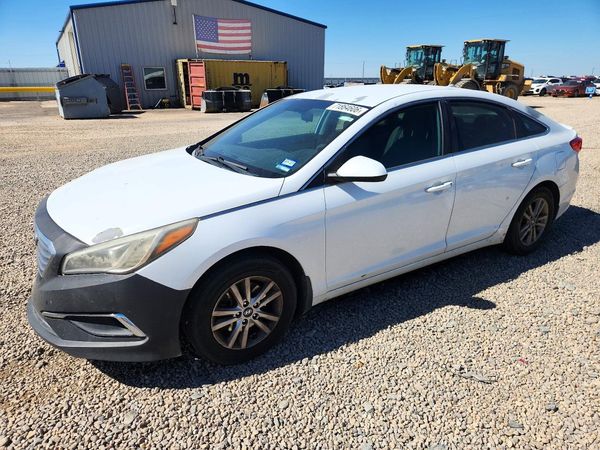2015 HYUNDAI SONATA SE, ECO — Front 3/4