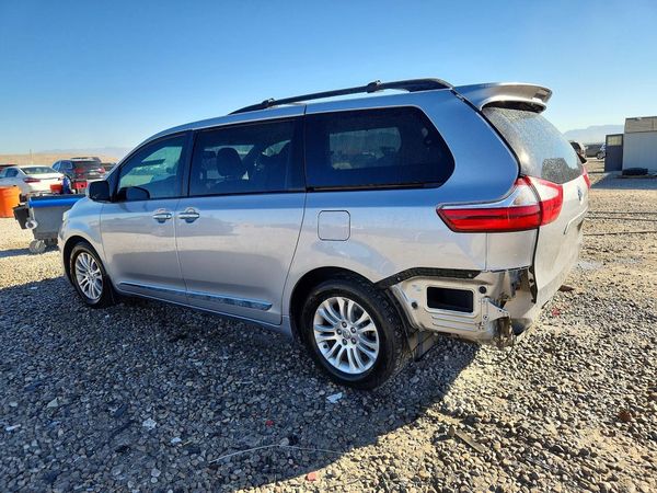 2015 TOYOTA SIENNA — DSRA