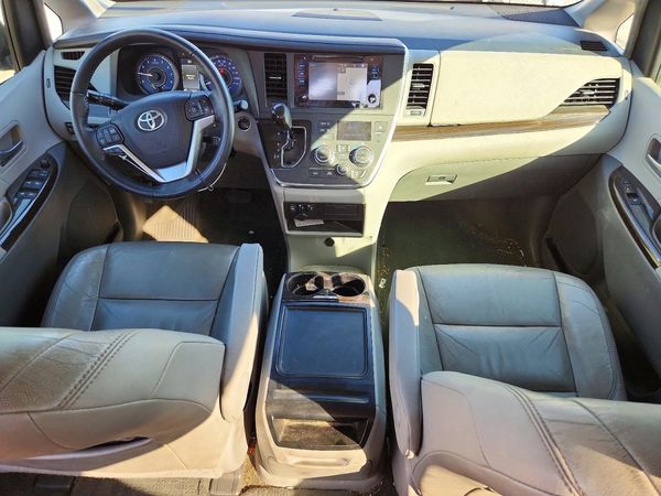 2015 TOYOTA SIENNA — CKPT