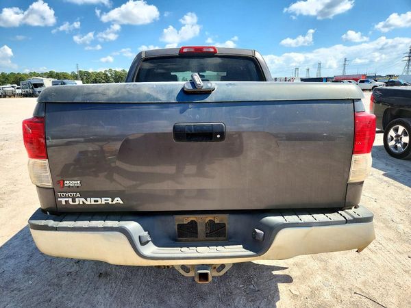 2013 TOYOTA TUNDRA SR5 — DIRR