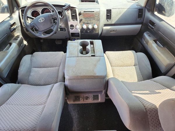 2013 TOYOTA TUNDRA SR5 — CKPT