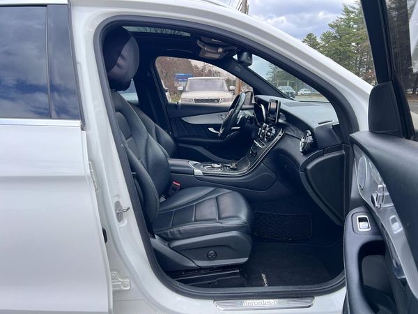 2019 MERCEDES-BENZ GLC