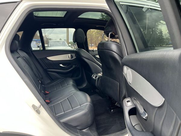 2019 MERCEDES-BENZ GLC