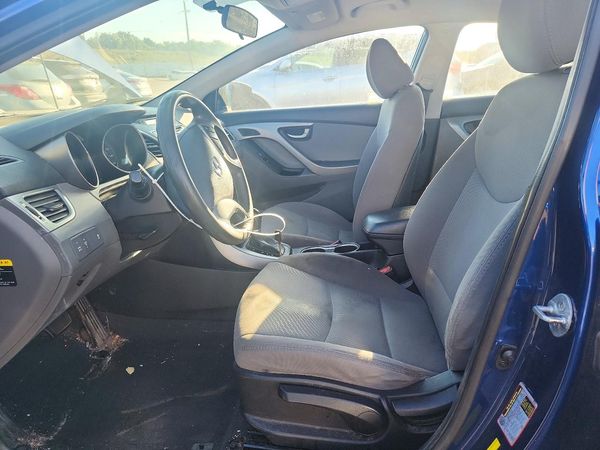 2016 HYUNDAI ELANTRA — DENT