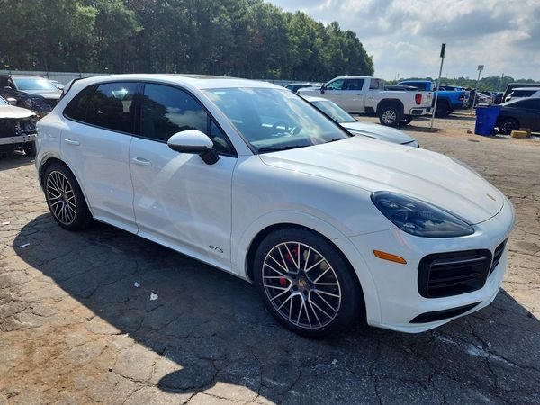 2022 PORSCHE CAYENNE GTS — Passenger 3/4