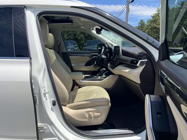 2021 TOYOTA HIGHLANDER