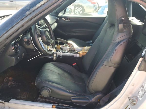 2017 MAZDA MX5 Sport — DENT