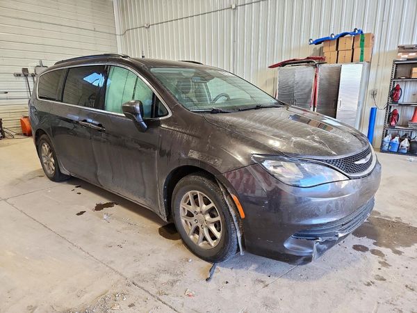 2020 CHRYSLER VOYAGER LXI — Passenger 3/4