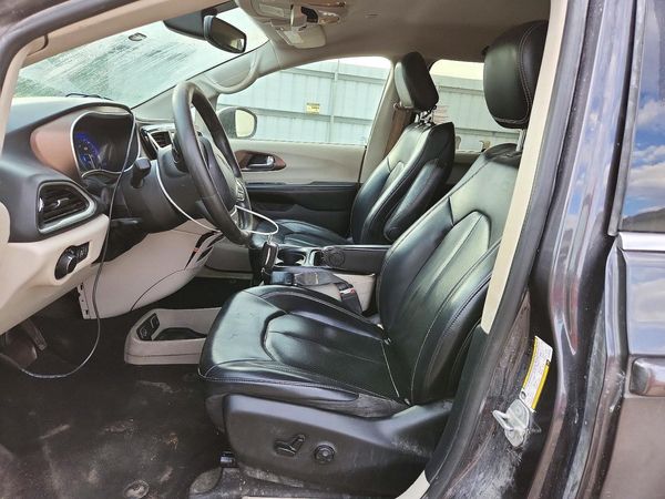 2020 CHRYSLER VOYAGER LXI — DENT