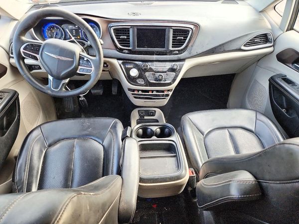 2020 CHRYSLER VOYAGER LXI — CKPT