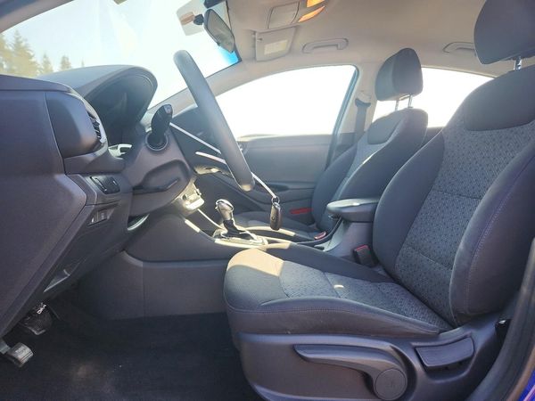 2019 HYUNDAI IONIQ Blue (HEV) — DENT