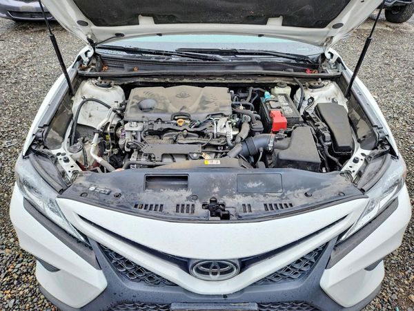 2018 TOYOTA CAMRY L/LE/SE/XLE — Engine bay