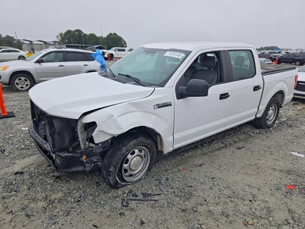 2017 FORD F150 SuperCrew — Front 3/4