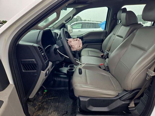 2017 FORD F150 SuperCrew — DENT