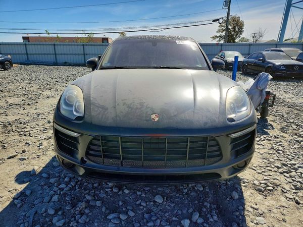 2015 PORSCHE MACAN — DIRF
