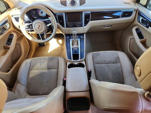 2015 PORSCHE MACAN — CKPT