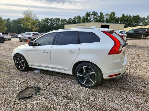 2015 VOLVO XC60 Premier (non R design) — DSRA
