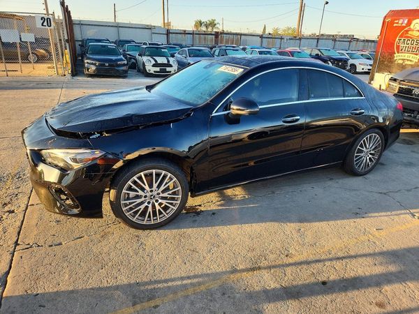 2025 MERCEDES-BENZ CLA CLA 250 — Front 3/4