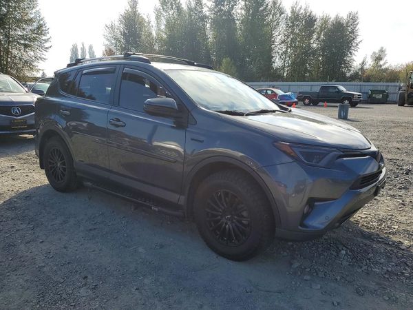 2017 TOYOTA RAV4 Ltd Hybrid — Passenger 3/4