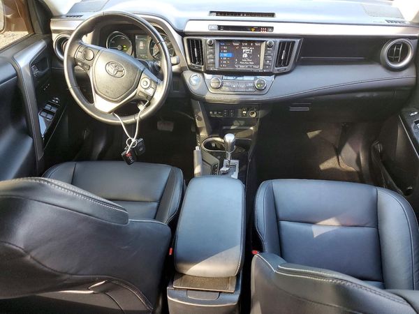 2017 TOYOTA RAV4 Ltd Hybrid — CKPT