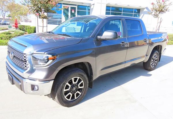 2021 TOYOTA TUNDRA SR5 grade