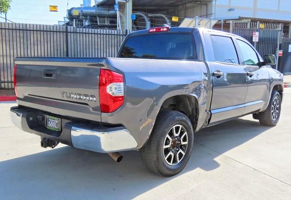 2021 TOYOTA TUNDRA SR5 grade