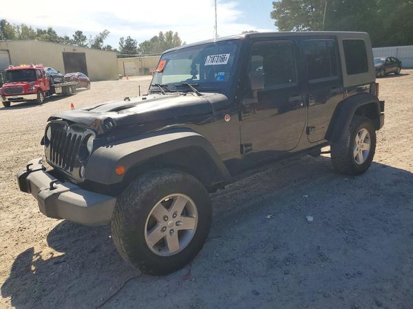 2014 JEEP WRANGLER Rubicon — Front 3/4