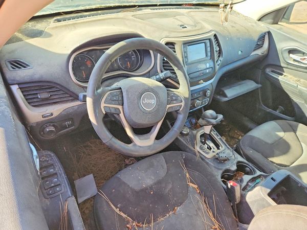 2016 JEEP CHEROKEE Sport — CKPT