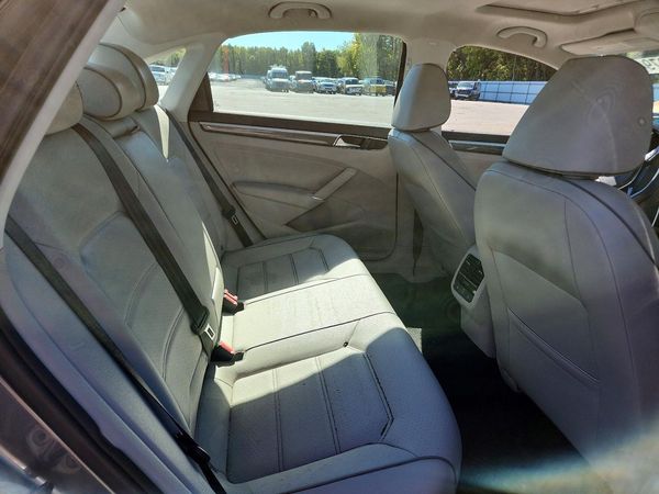 2017 VOLKSWAGEN PASSAT SE — PSRS