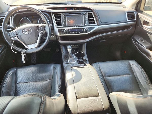 2017 TOYOTA HIGHLANDER Ltd/Ltd Platinum — CKPT
