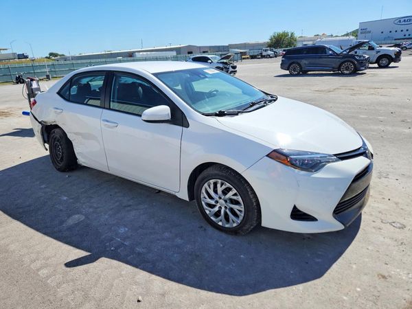 2018 TOYOTA COROLLA L/LE/SE/XLE/XSE — Passenger 3/4