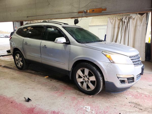 2014 CHEVROLET TRAVERSE LTZ — Passenger 3/4