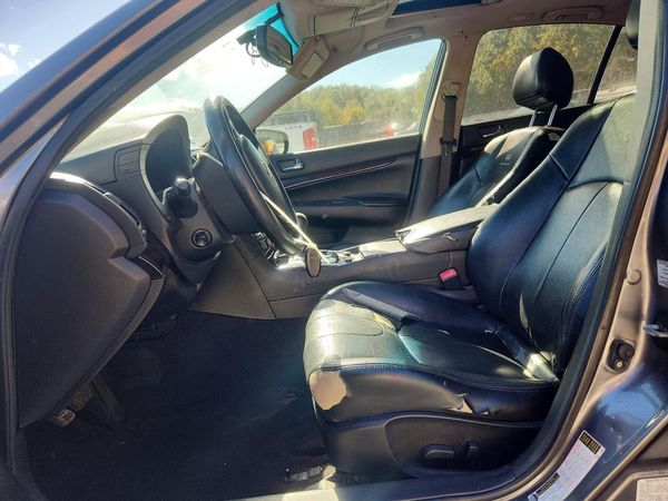 2013 INFINITI G37 — DENT