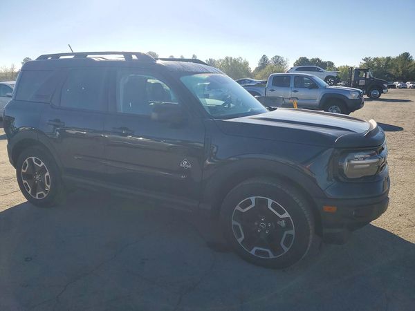 2022 FORD BRONCO SPORT Outer Banks — Passenger 3/4