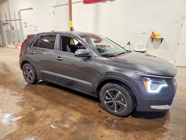 2026 KIA NIRO LX — Passenger 3/4