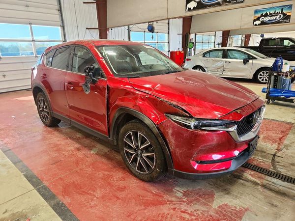 2018 MAZDA CX-5 Grand Touring — Passenger 3/4