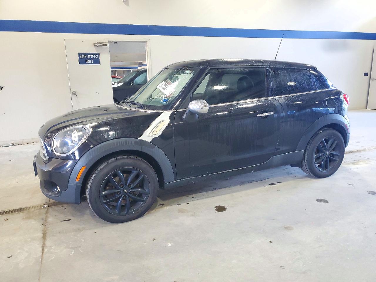 2014 MINI COOPER — Front 3/4