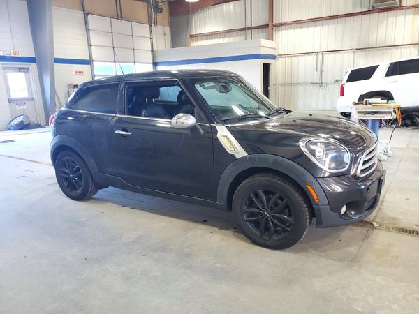2014 MINI COOPER — Passenger 3/4