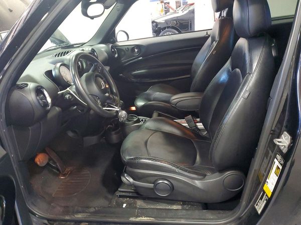 2014 MINI COOPER — DENT