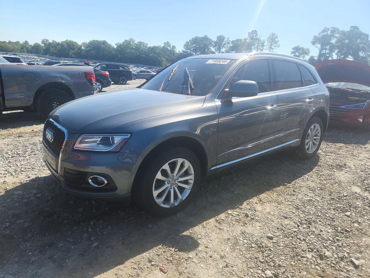 2015 AUDI Q5 Premium Plus — Front 3/4