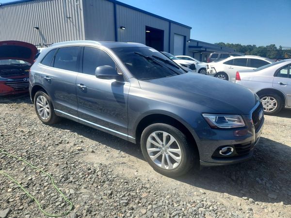 2015 AUDI Q5 Premium Plus — Passenger 3/4