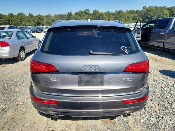 2015 AUDI Q5 Premium Plus — DIRR