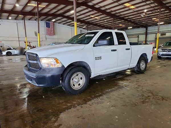 2018 RAM 1500 ST — Front 3/4