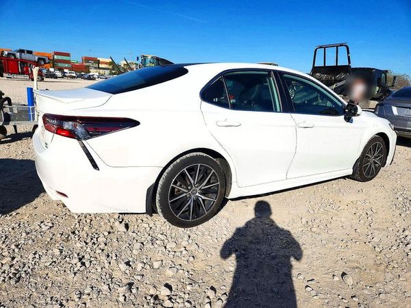 2021 TOYOTA CAMRY SE + Convenient Pkg — PSRA