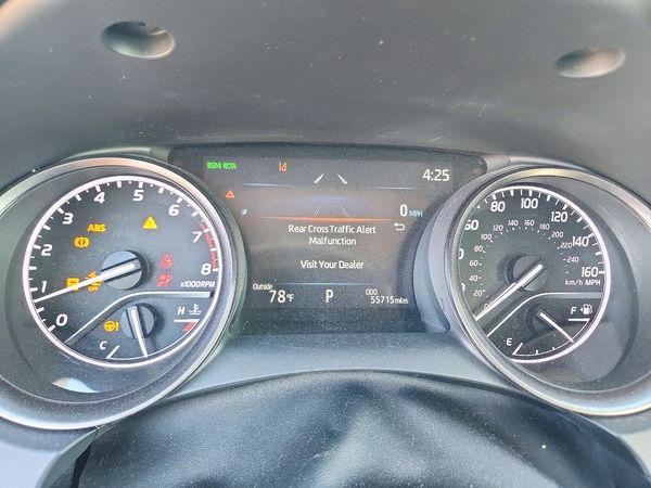 2021 TOYOTA CAMRY SE + Convenient Pkg — ODOM