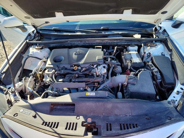 2021 TOYOTA CAMRY SE + Convenient Pkg — Engine bay