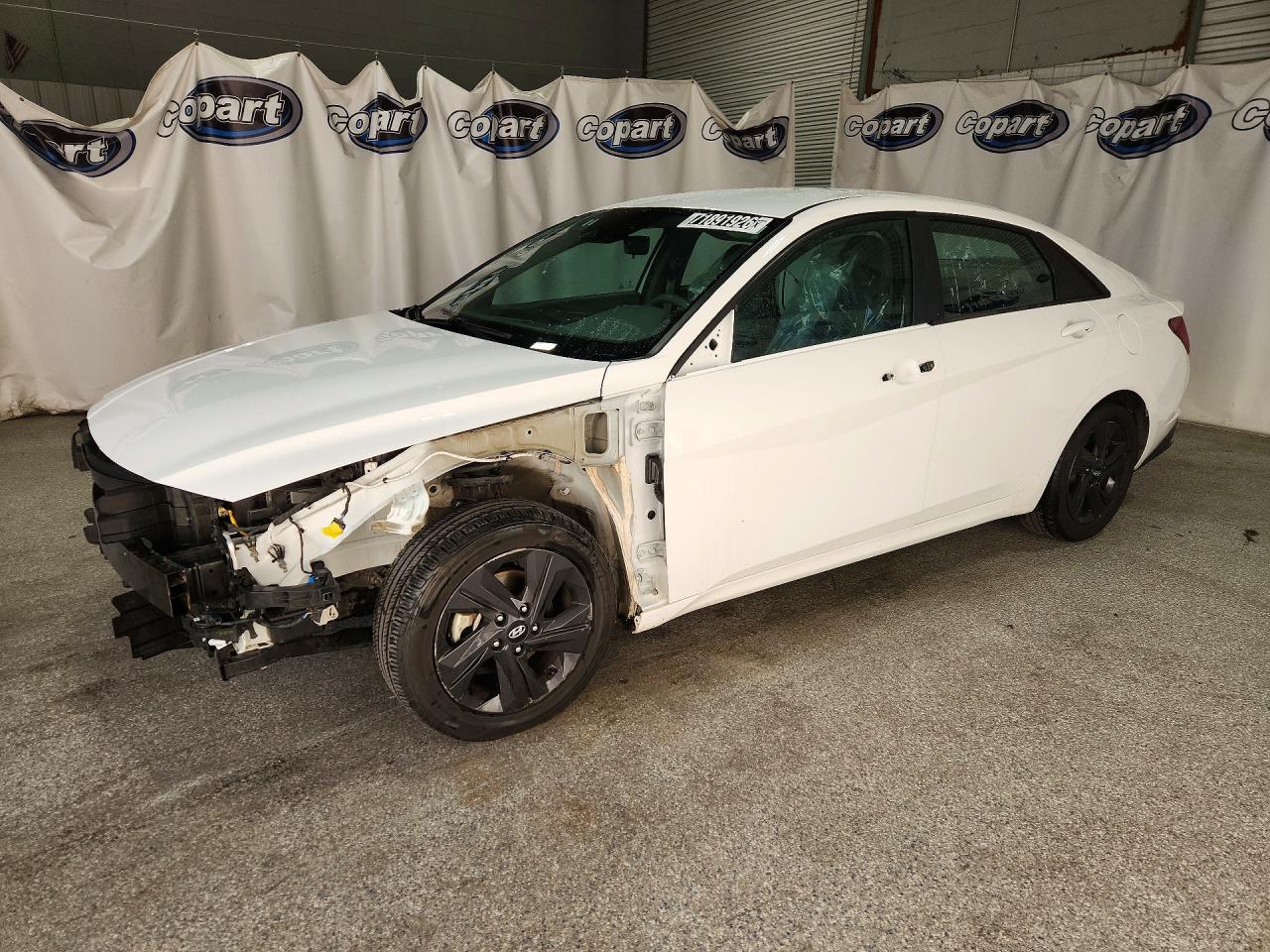 2023 HYUNDAI ELANTRA SEL — Front 3/4