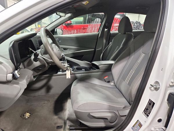 2023 HYUNDAI ELANTRA SEL — DENT
