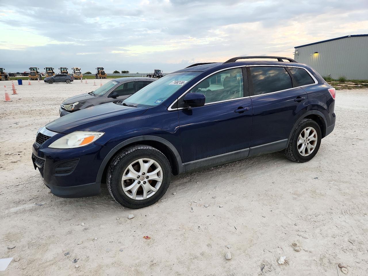 2012 MAZDA CX-9 Touring/GS — Front 3/4