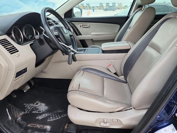2012 MAZDA CX-9 Touring/GS — DENT